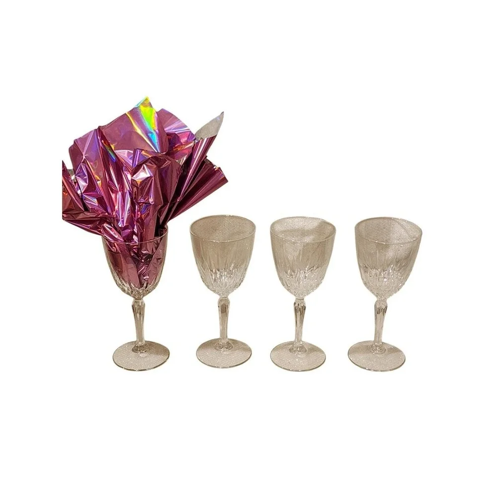 Set of 4 Elegant Crystal Wine Glasses with Intricate Cut Glass Design 80's‎